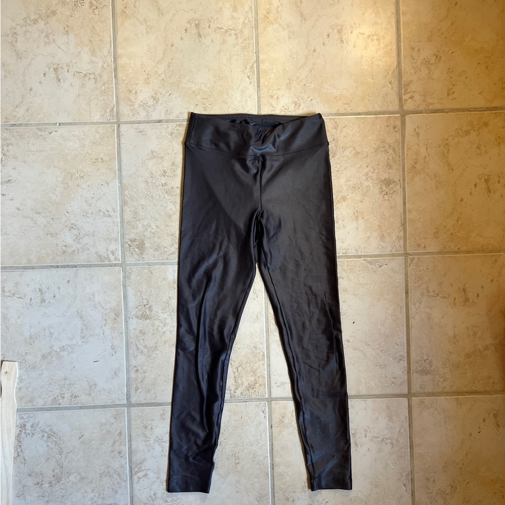 Koral shiny yoga pants - ankle length - size small- color grey - very light wear